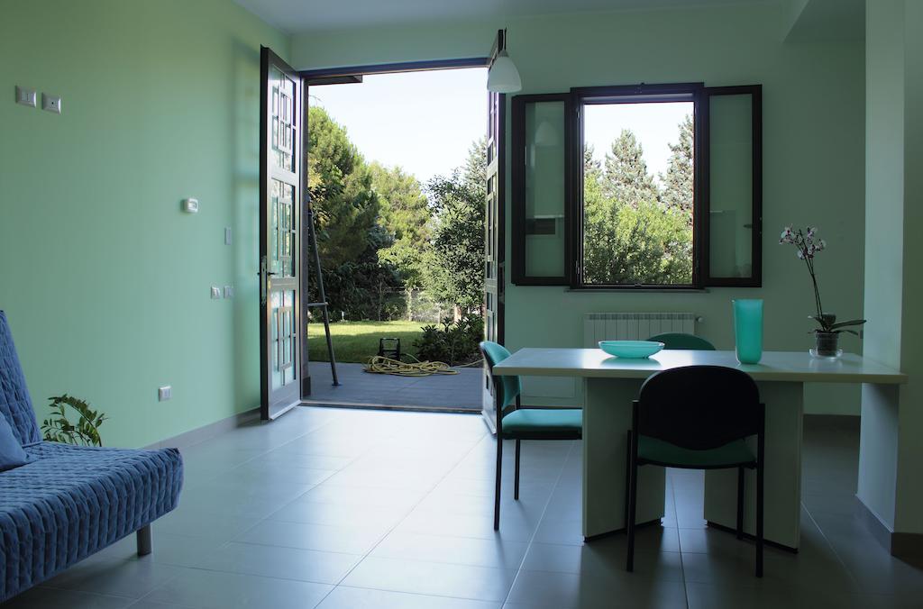 Etna Holiday Home Nicolosi Habitación foto