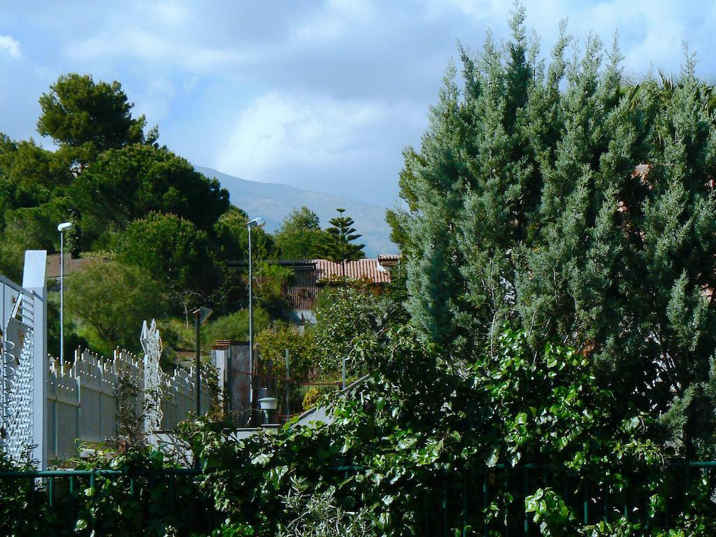 Etna Holiday Home Nicolosi Habitación foto